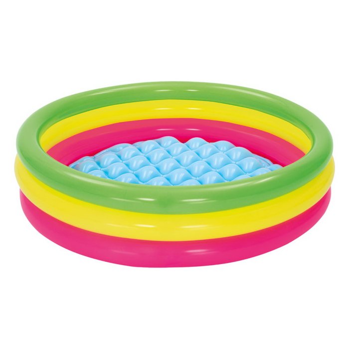 bw pool kid r 51104 190118 00.jpg