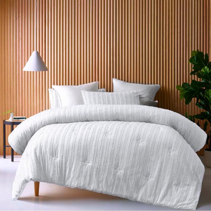 v442 hin comforter reflections white ki 150545 00.jpg v442 hin comforter reflections white ki 150545 00.jpg
