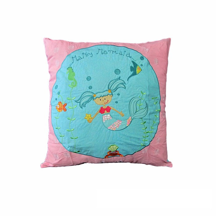 v442 hin cushion shelleymermaid pink sq 82431 00.jpg v442 hin cushion shelleymermaid pink sq 82431 00.jpg