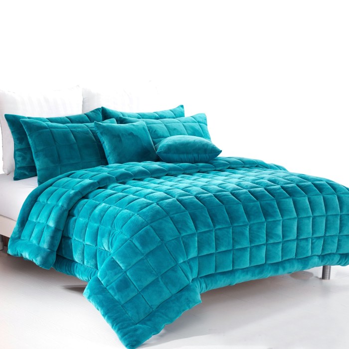 v442 mfl quilt augustamink emeraldgreen ki 75119 00.jpg v442 mfl quilt augustamink emeraldgreen ki 75119 00.jpg