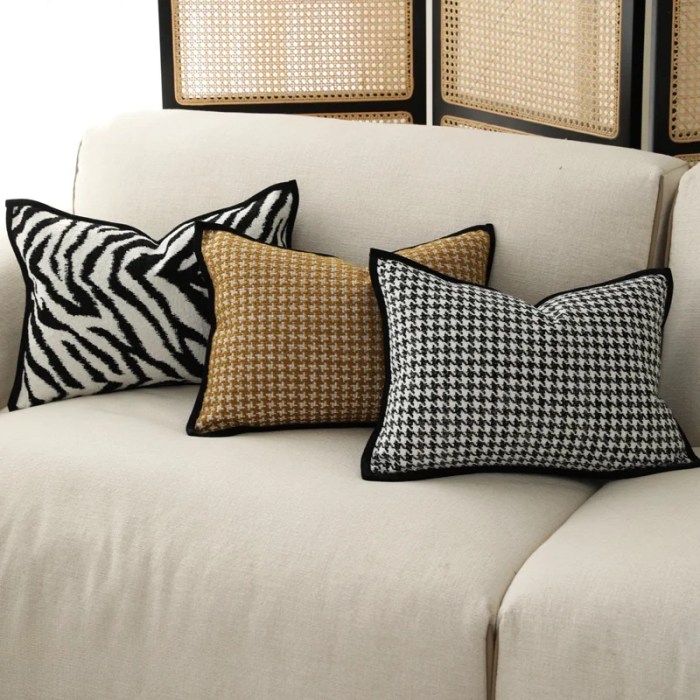 texture pillows white black yellow cushion case classical geometric decorative Texture Pillows White Black Yellow Cushion Case Classical Geometric Decorative 3