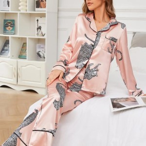 leopard print silk satin pyjama set – women’s long sleeve button down top & full length pants, 2 piece sleepwear Leopard Print Silk Satin Pyjama Set – Women’s Long Sleeve Button-Down Top & Full-Length Pants, 2-Piece Sleepwear 5