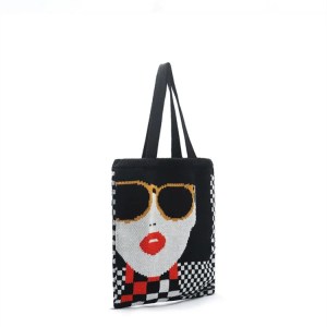 women's crochet knit woolen tote bag fashionable black & white checkerboard plaid winter handbag Women's Crochet Knit Woolen Tote Bag - Fashionable Black & White Checkerboard Plaid Winter Handbag 6