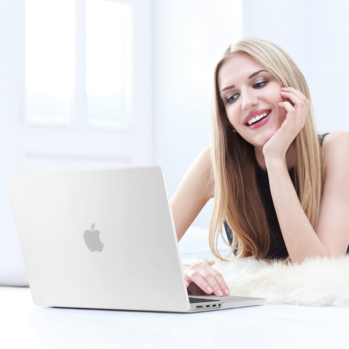 suitable for macbook pro 16 inch case 2023 2022 2021 m2 a2780 a2485 m1 pro/max hard shell case keyboard cover white suitable for macbook pro 16 inch case 2023 2022 2021 m2 a2780 a2485 m1 pro/max hard shell case keyboard cover white
