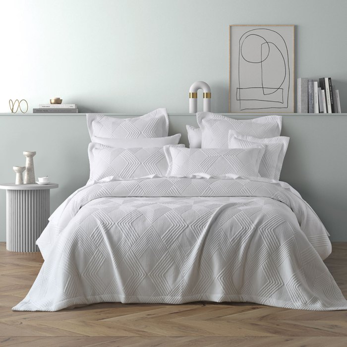 v442 bca coverlets cassiano white ds 202502260945 00.jpg v442 bca coverlets cassiano white ds 202502260945 00.jpg