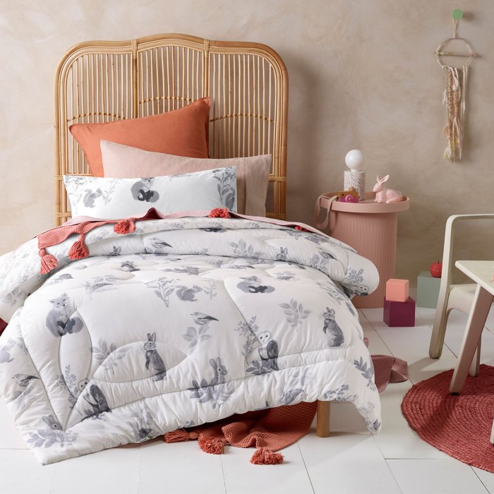 v442 hin comforter woodland white sb 202502280845 00.jpg
