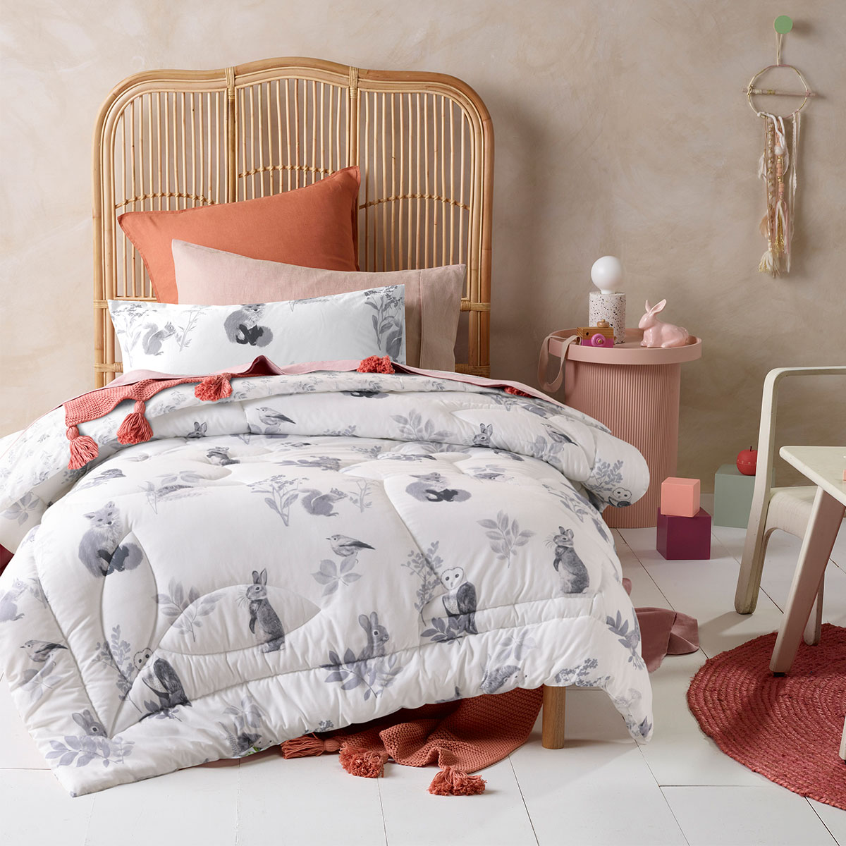v442 hin comforter woodland white sb 202502280845 00.jpg