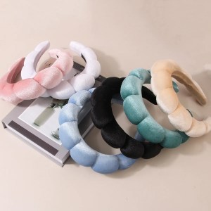 velvet cloud non slip hair band – simple & stylish hair accessory for women Velvet Cloud Non-Slip Hair Band – Simple & Stylish Hair Accessory for Women 2