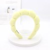 macaron-light-yellow