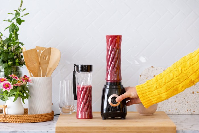 portable personal blender, w/ 2 400ml bottles