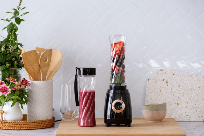 portable personal blender, w/ 2 400ml bottles