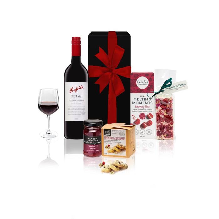 v232 pghr0048 1 420b2229fb penfoldhamper4.jpg v232 pghr0048 1 420b2229fb penfoldhamper4.jpg