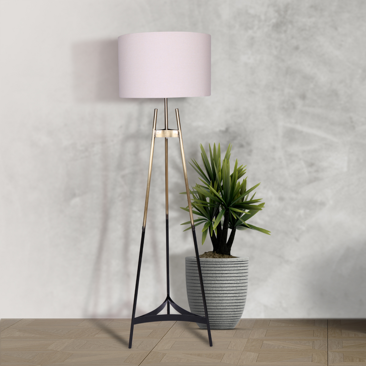 sarantino metal tripod electric floor lamp gradient finish sarantino metal tripod electric floor lamp gradient finish
