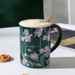 2x high fired ceramic porcelain mug set with lid 400ml vintage floral tea spoon green