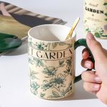 2x high fired ceramic porcelain mug set with lid 400ml vintage floral tea spoon green