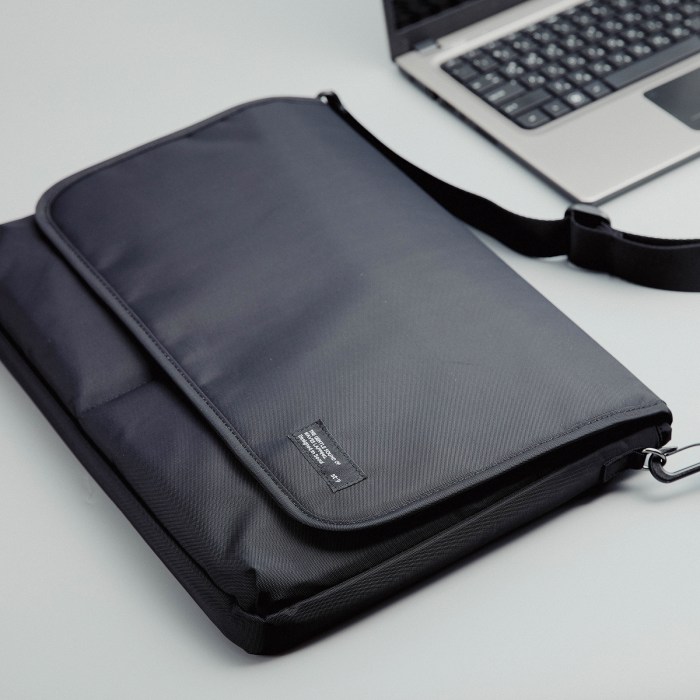 15.6/16 inch laptop sleeve padded shoulder bag travel carry case lato black 15.6/16 inch laptop sleeve padded shoulder bag travel carry case lato black