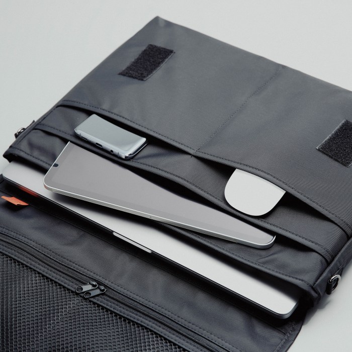 15.6/16 inch laptop sleeve padded shoulder bag travel carry case lato black 15.6/16 inch laptop sleeve padded shoulder bag travel carry case lato black