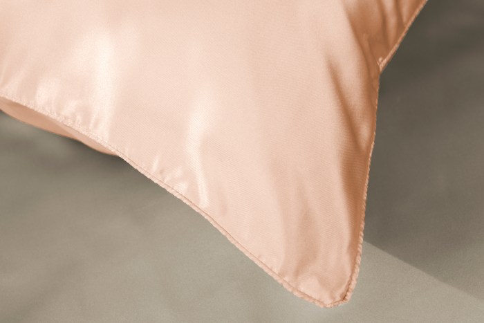 ardor peach spritz silk pillowcase 51x76cm ardor peach spritz silk pillowcase 51x76cm