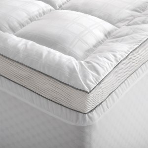 accessorize deluxe hotel mattress topper queen
