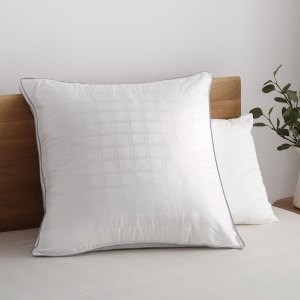 v442 hin pillow deluxehotel white eu 83414 00.jpg