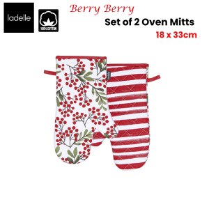 ladelle berry berry christmas set of 2 oven mitts 18 x 33 cm ladelle berry berry christmas set of 2 oven mitts 18 x 33 cm