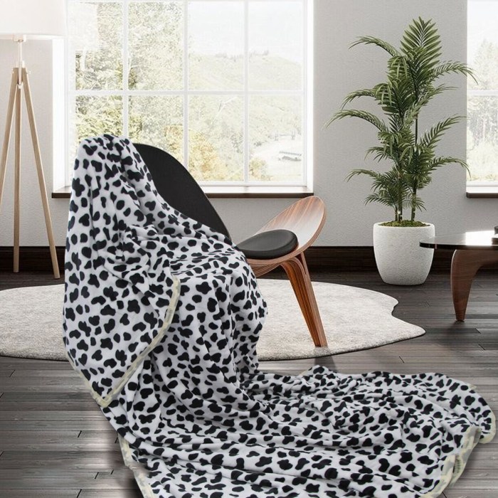 v442 stt blanket animaldalmatian white qs 202503241616 00.jpg v442 stt blanket animaldalmatian white qs 202503241616 00.jpg