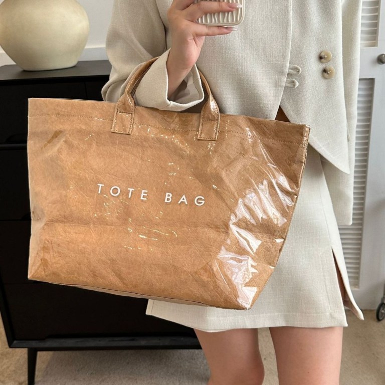 black trendy waterproof tote bag lightweight and durable carryall