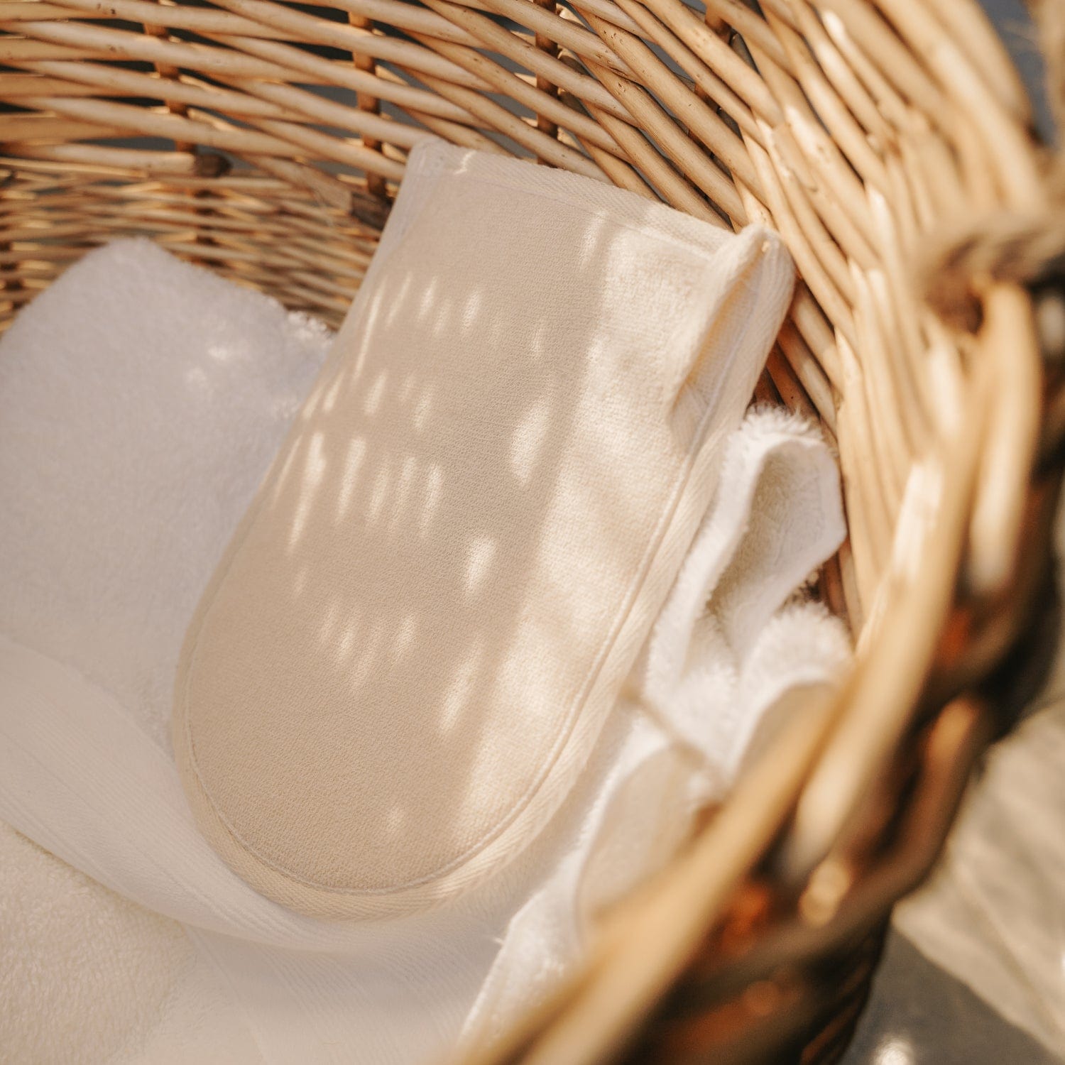 clevinger eco loofah bath mitt