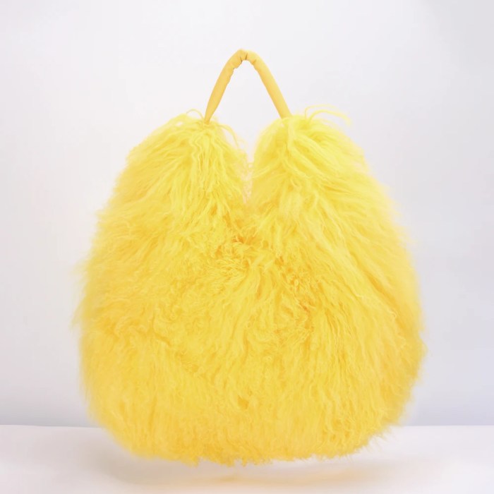 EA Mongolia Fur Handbag – Soft Plush Shoulder Hobo Bag for Women, Large Capacity Winter Bag 2