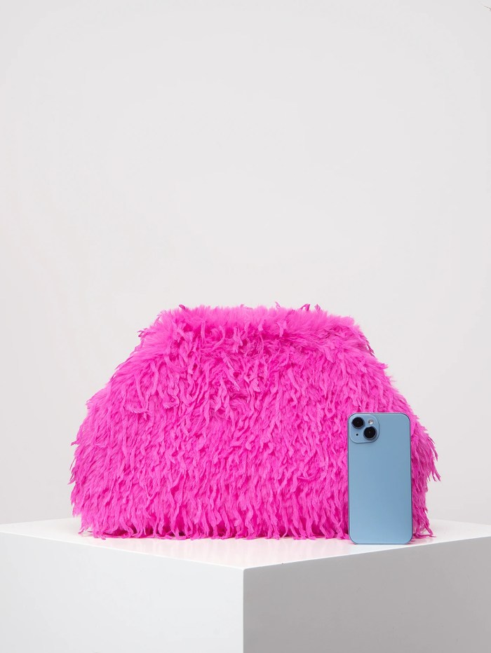 Dopamine Fuzzy Clip Clutch – Large Capacity Party Bag for Women 3