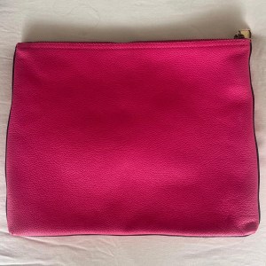 gucci pouch hot pink medium logo portfolio clutch gucci pouch hot pink medium logo portfolio clutch