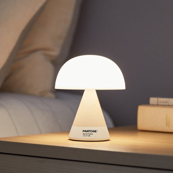 lexon mina m medium portable led lamp pantone sand lexon mina m medium portable led lamp pantone sand