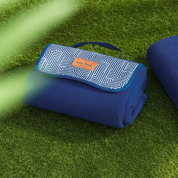 lazy dayz fleece picnic rug makena