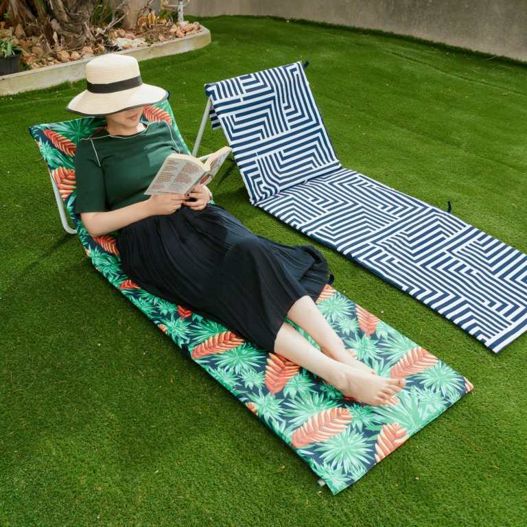 lazy dayz fold up beach lounger mossman
