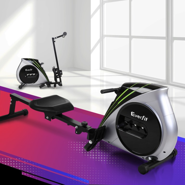 rowing ela 4l si 202502281206 00.jpg Eversfit rowing machines in modern gym space.