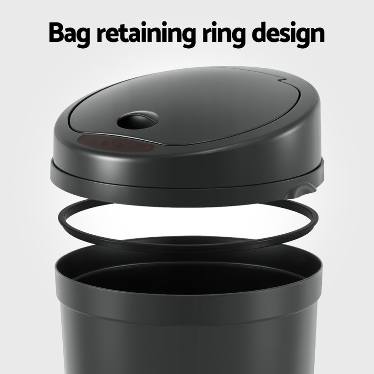Trash bin with bag retaining ring design