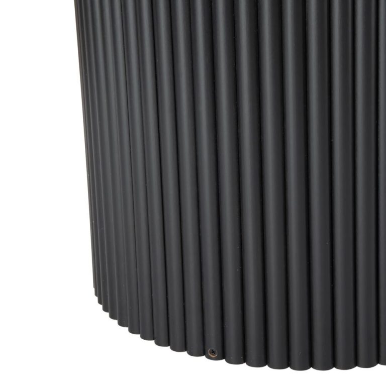 Black ribbed cylindrical surface texture design
