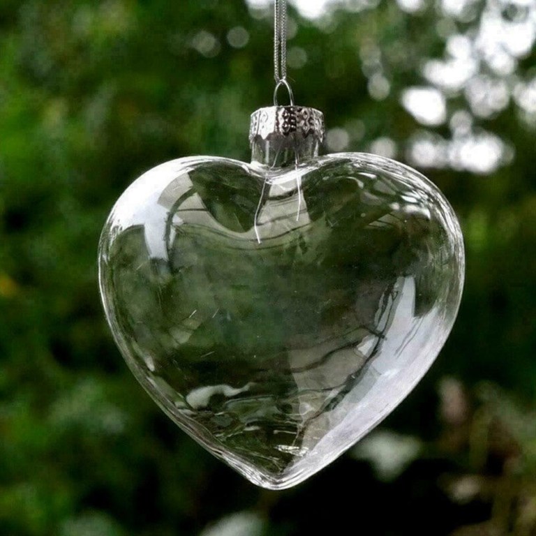 5 pack iridescent glass heart ornaments fillable baubles for christmas party wedding diy craft decorations Hanging clear glass heart decoration outdoors.