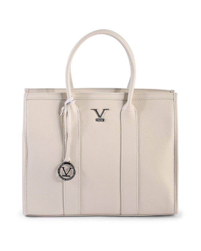 v539 btb109394 202506160305 00.jpg Elegant beige leather handbag with logo.