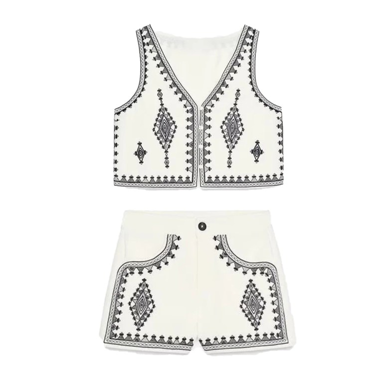 Zach Women\'s Summer New Collection: Contrast Embroidered Aztec V-neck Sleeveless Single breasted Vest Top, Casual Shorts