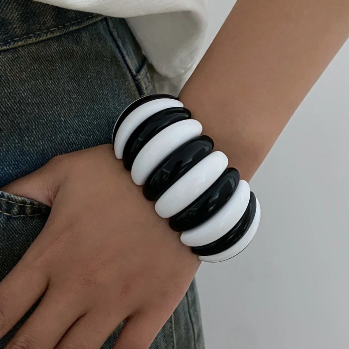 DIAZI Exaggerated Vintage Punk Geometric Elastic Rope Bangles Jewelry Fashion Black White Resin Bangles Bracelets For Women Men 6