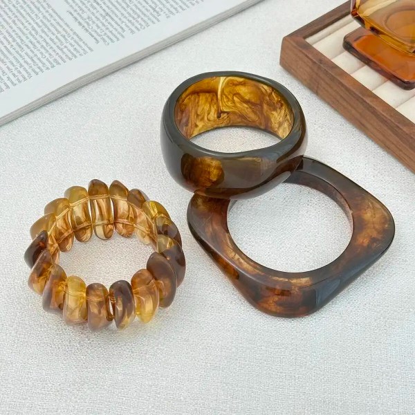 diazi ingemark 3 styles ethnic brown resin acrylic bangles for women new trend vintage irregular geometric wide bracelet charm jewelry DIAZI Ingemark 3 Styles Ethnic Brown Resin Acrylic Bangles for Women New Trend Vintage Irregular Geometric Wide Bracelet Charm Jewelry 6