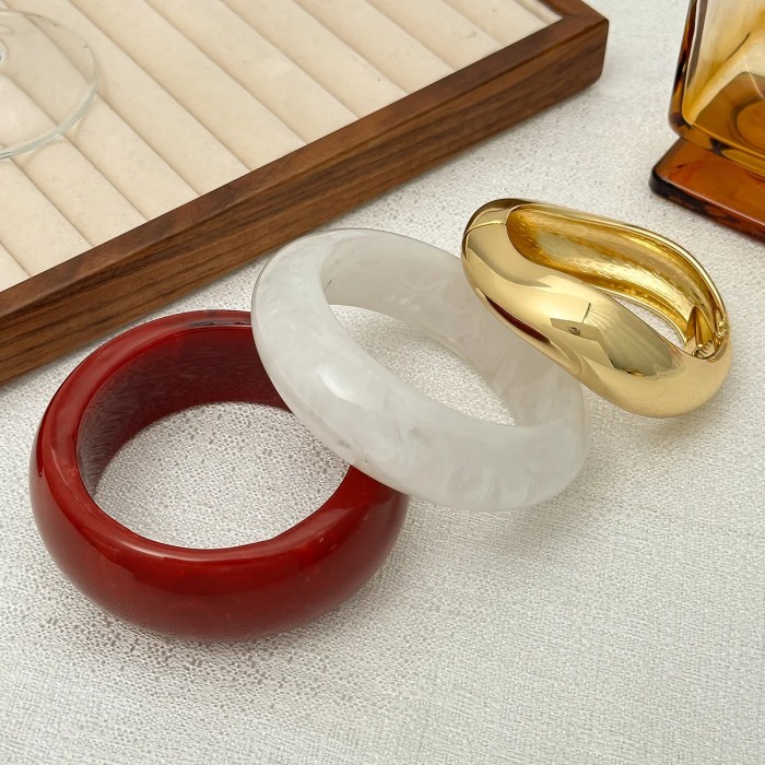 diazi 3 style bohemian vintage geometric bangles fashion punk wine red white acrylic resin wide bracelets for women men jewelry DIAZI 3 Style Bohemian Vintage Geometric Bangles Fashion Punk Wine red White Acrylic Resin Wide Bracelets For Women Men Jewelry 2