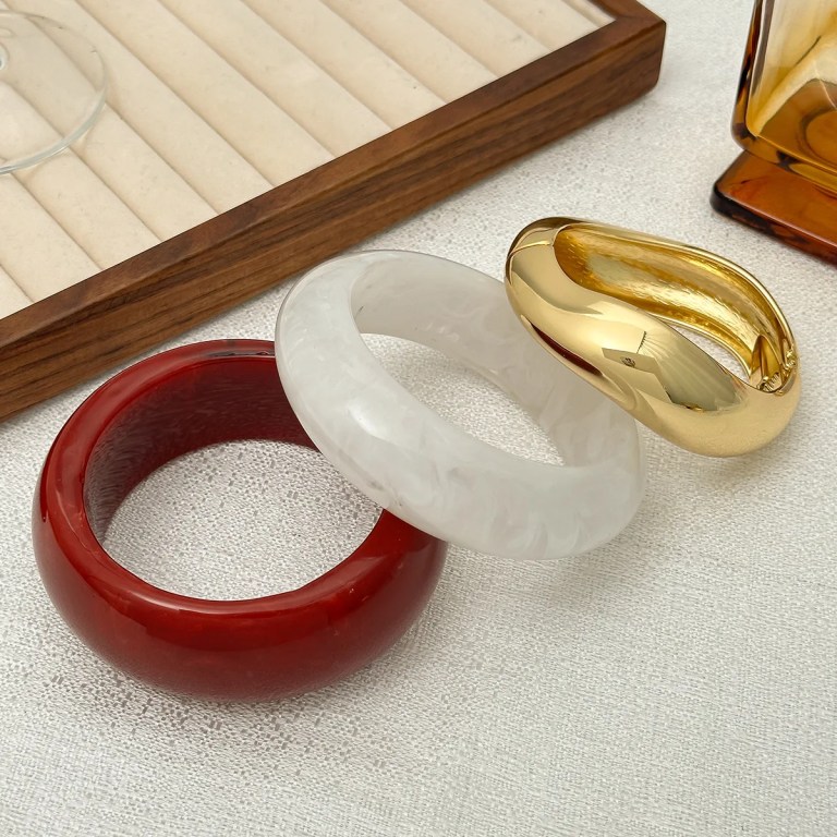 DIAZI 3 Style Bohemian Vintage Geometric Bangles Fashion Punk Wine red White Acrylic Resin Wide Bracelets For Women Men Jewelry 2