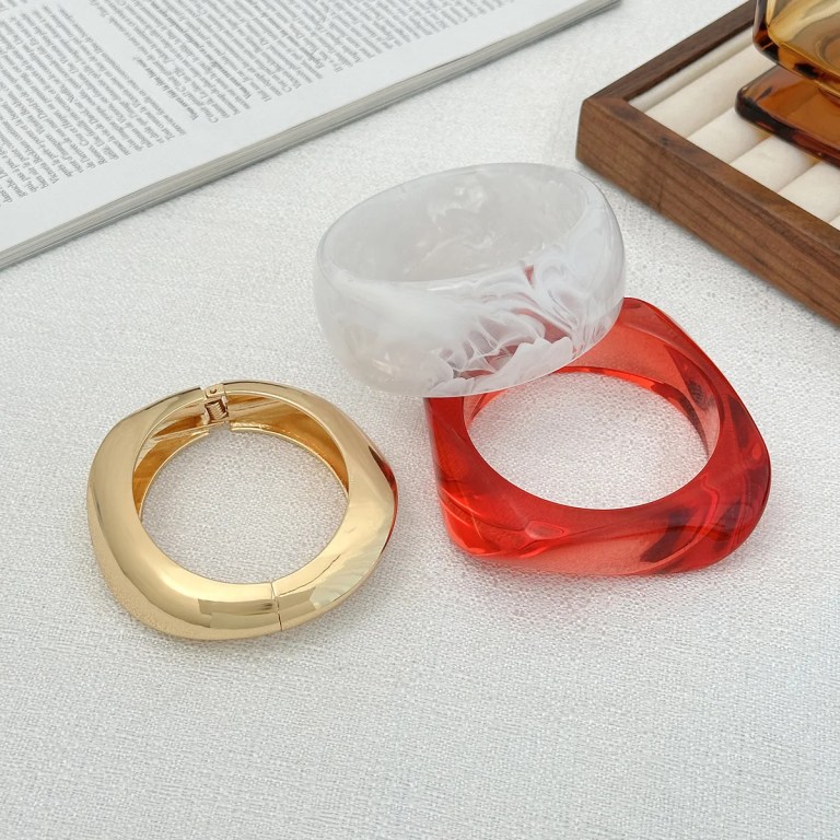 DIAZI 3 Style Vintage Punk Geometric Bangles Jewelry Fashion Red Clear Acrylic Resin Wide Bangles Bracelets For Women Men 2
