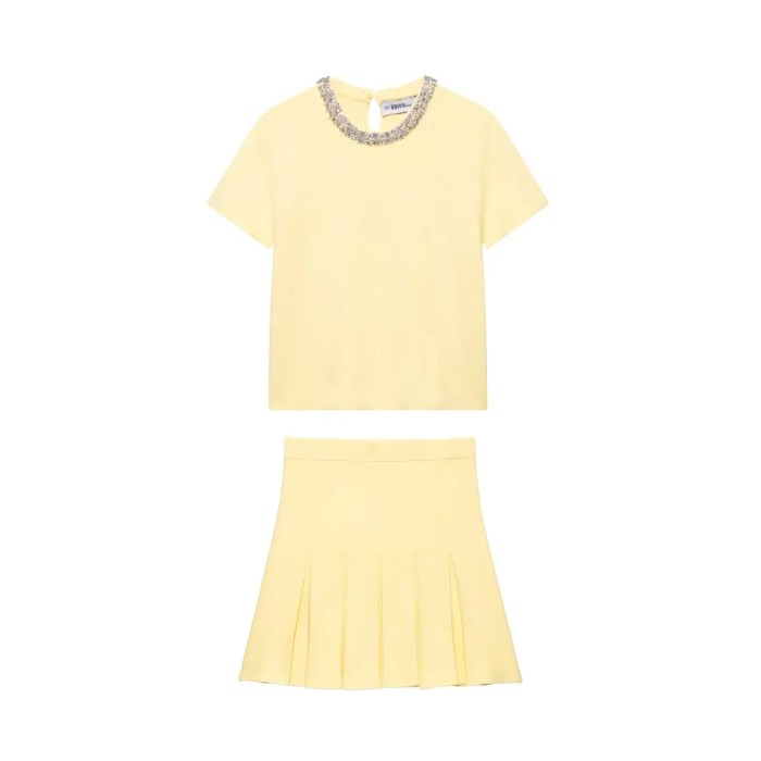 zach spring summer princess shortsleeve sweater and pleat skirt set in pale yellow or blue Zach Spring Summer Princess Shortsleeve sweater and pleat skirt set in pale yellow or blue