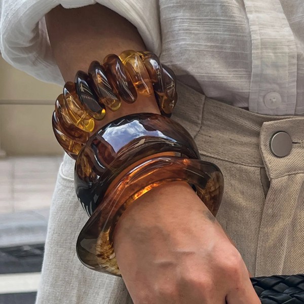 diazi ingemark 3 styles ethnic brown resin acrylic bangles for women new trend vintage irregular geometric wide bracelet charm jewelry DIAZI Ingemark 3 Styles Ethnic Brown Resin Acrylic Bangles for Women New Trend Vintage Irregular Geometric Wide Bracelet Charm Jewelry 1