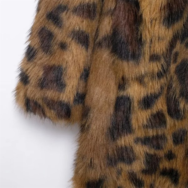 Zach Retro leopard print coat 5