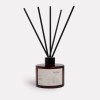 Wilde Aroma reed diffuser: oakmoss and orange scent.