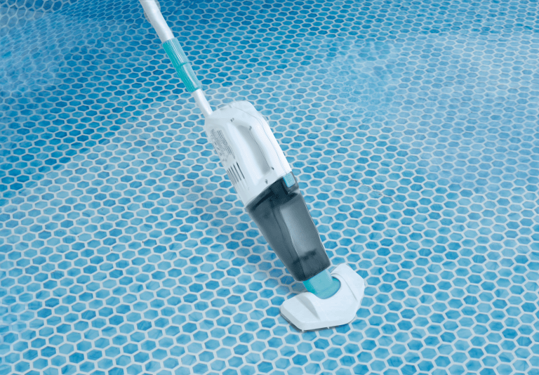 intex pool vacuum rechargeable handheld 28626 intex pool vacuum rechargeable handheld 28626
